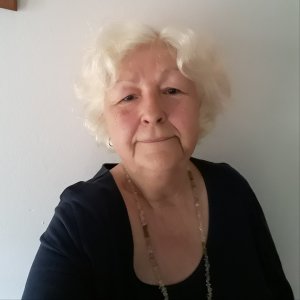 Kocsmár Andrea